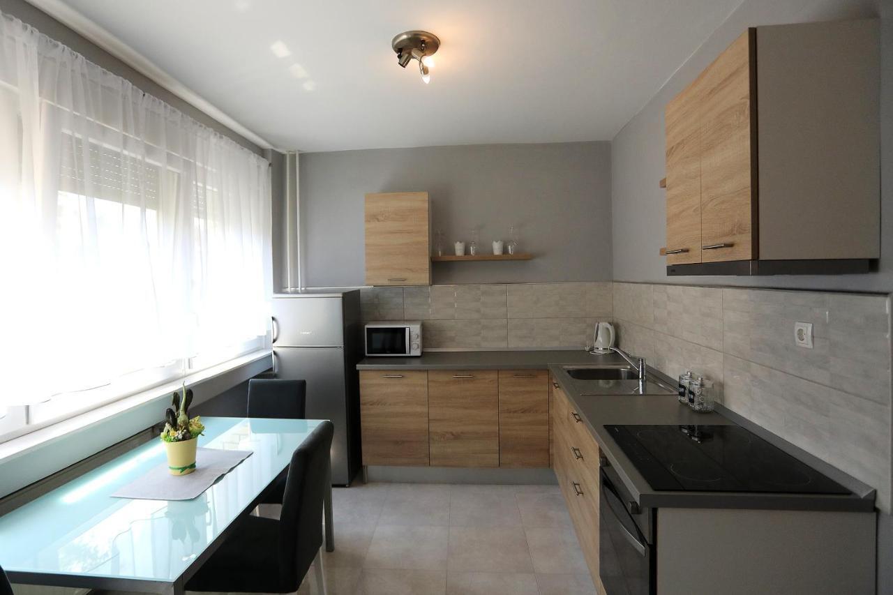 Studio Apartman Ana Osijek Eksteriør billede